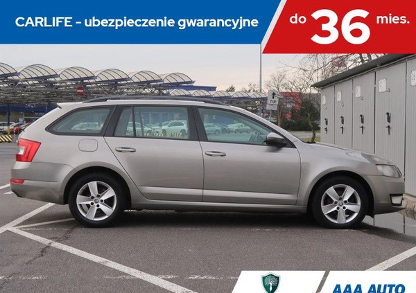 Skoda Octavia cena 35000 przebieg: 198669, rok produkcji 2014 z Kępno małe 232